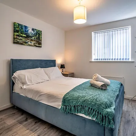 One-bedroom Ground Floor In With Parking