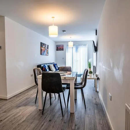 One-bedroom Ground Floor In With Parking